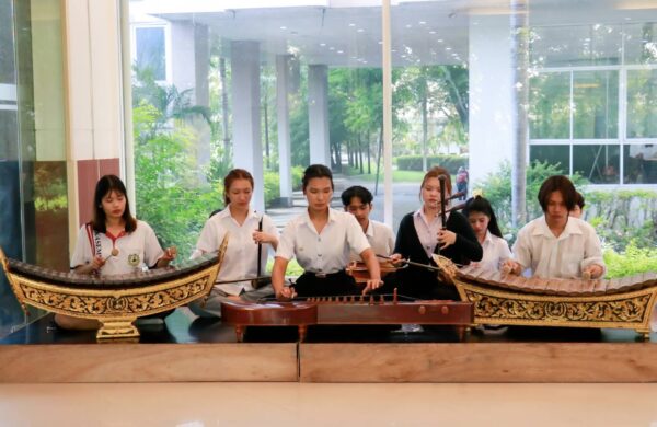 Thai music